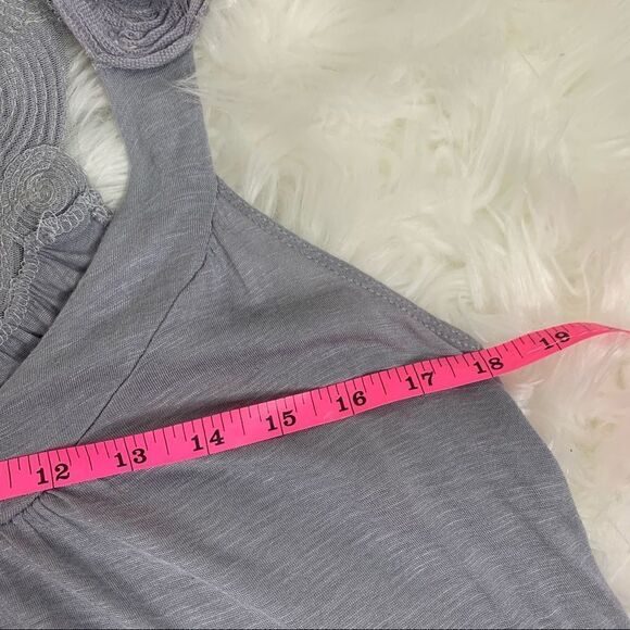 Gray BluHeaven Racerback Tank Top, Flower Back Size L - Picture 12 of 12